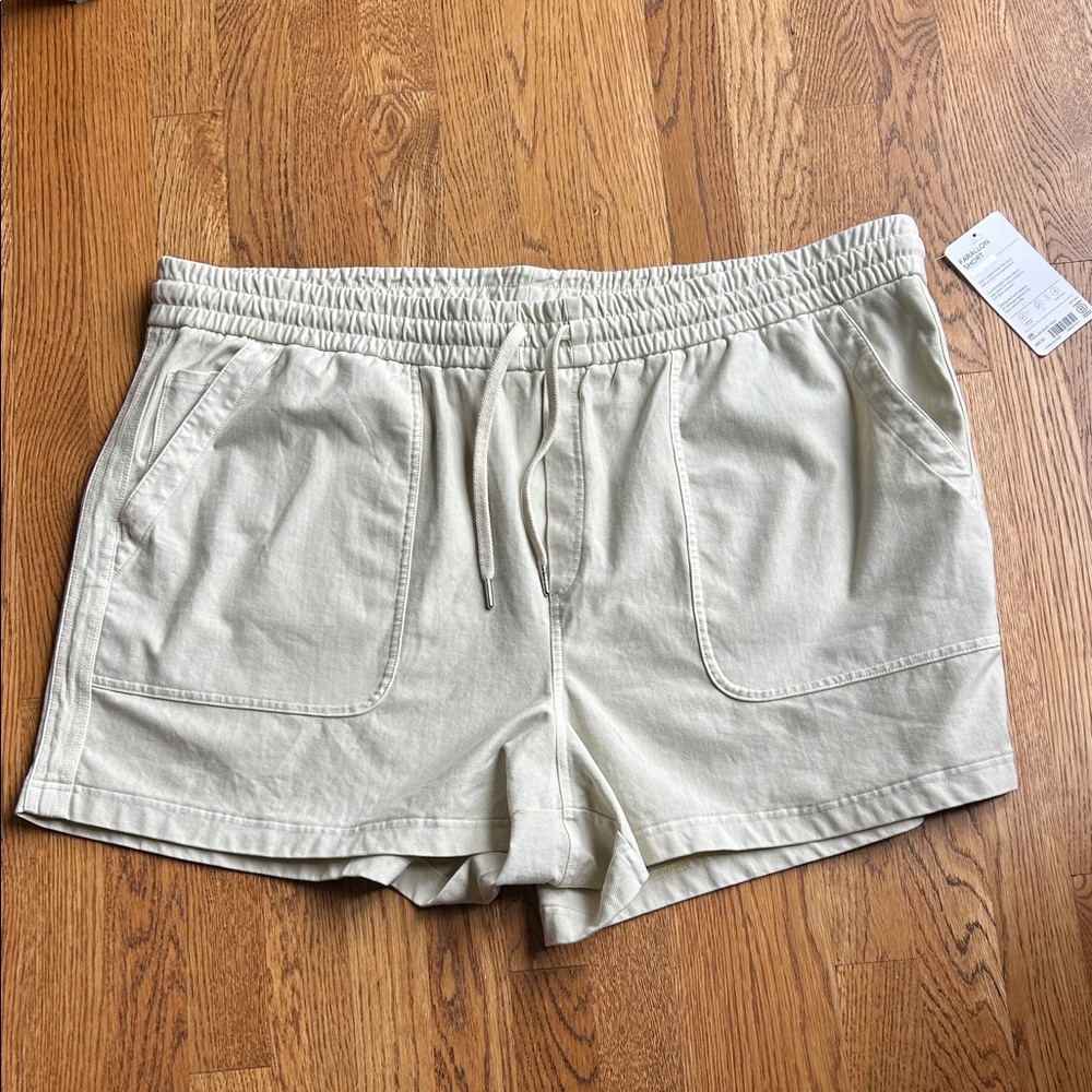Athleta Women's Athletic Shorts in Light Beige